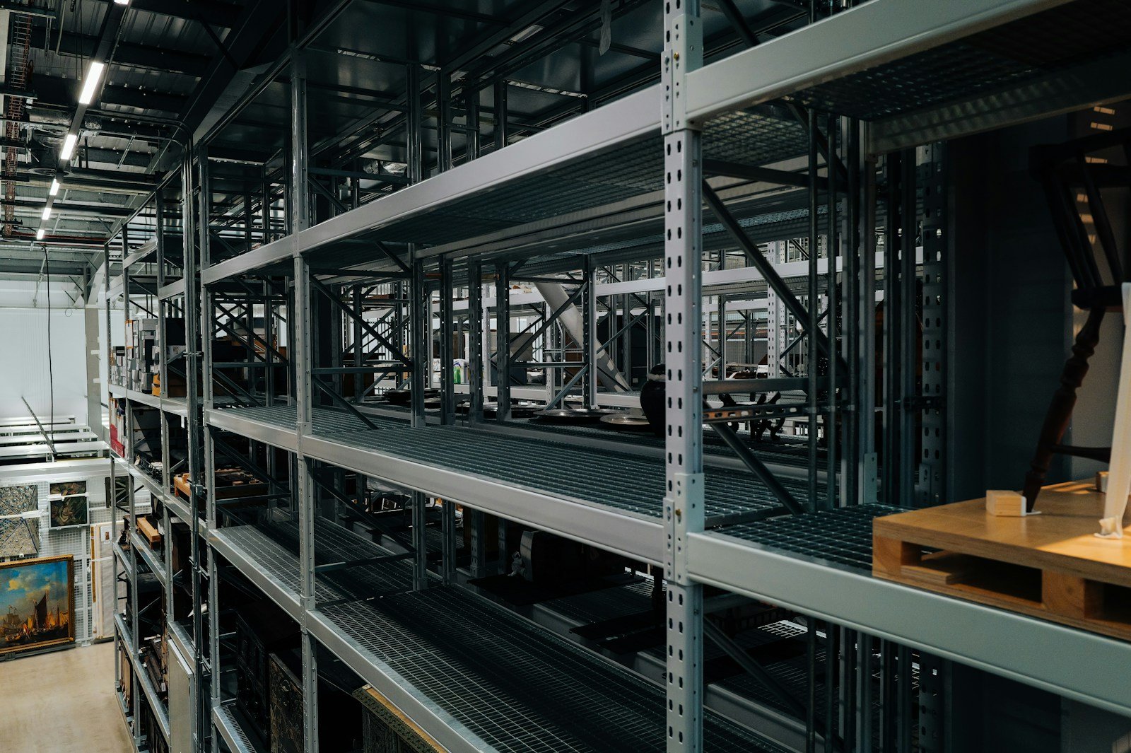 Équipements de stockage et fournitures industrielles